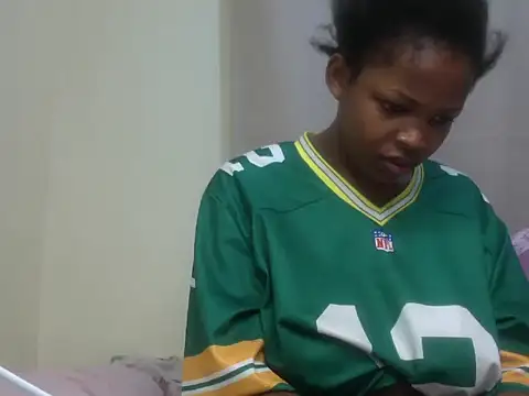 queen-sasha online show from 11-18-25, 07:11