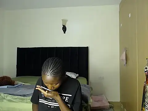 thicky anncy online show from 11-13-25, 11:08