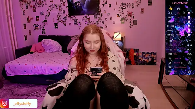 Snapshot of CallMeEffy1 chatting on 03-22-25, 07:04 CallMeEffy1 online show from 03-22-25, 07:04