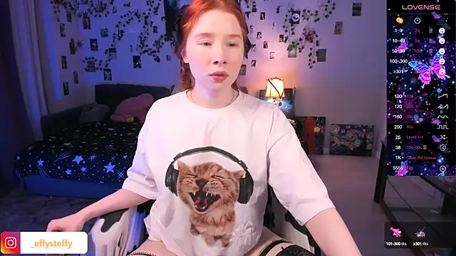 Snapshot of CallMeEffy1 chatting on 02-06-25, 05:30 CallMeEffy1 online show from 02-06-25, 05:30