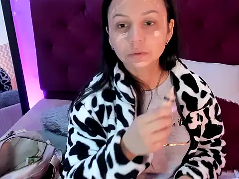 candysmitxxx online show from 06-15-26, 02:23