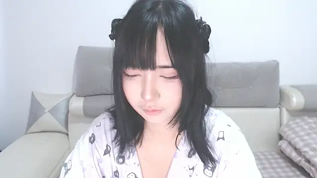 Snapshot of your_angela chatting on 10-08-25, 10:06 your angela online show from 10-08-25, 10:06