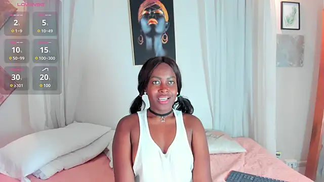 Snapshot of Kenia_Montez chatting on 02-05-25, 08:32 Kenia Montez online show from 02-05-25, 08:32