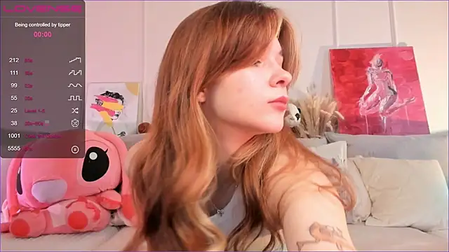 Frau Lina online show from 10-28-25, 09:52