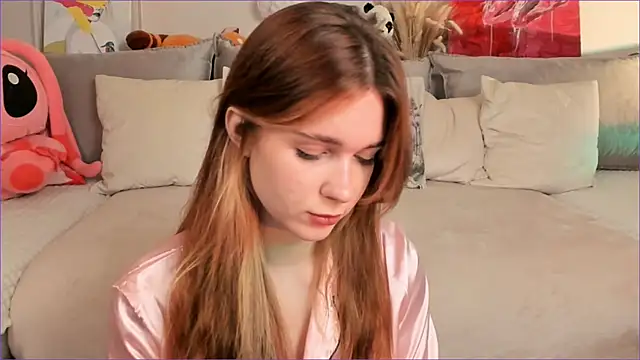 Frau Lina online show from 11-08-25, 02:20