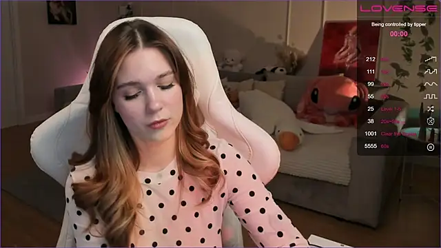 Frau Lina online show from 12-03-25, 03:22