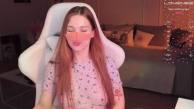 Frau Lina online show from 02-02-25, 07:14