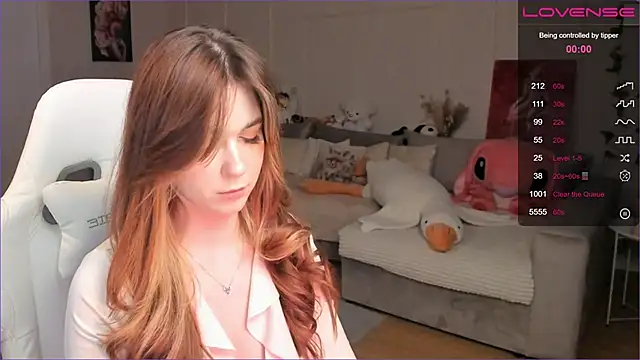 Frau Lina online show from 12-02-25, 02:08