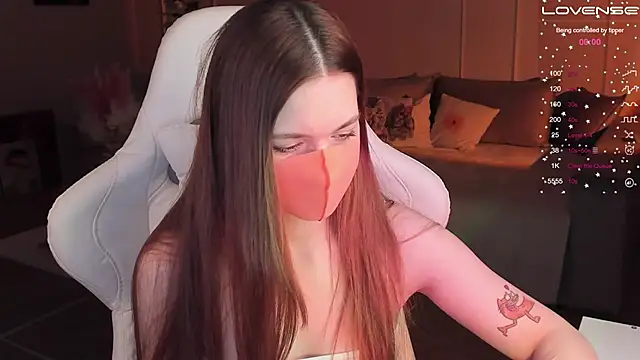 Frau Lina online show from 02-06-25, 06:24