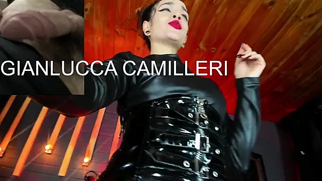 Snapshot of Liilith_goddess_ chatting on 12-21-24, 10:06 Liilith goddess online show from 12-21-24, 10:06