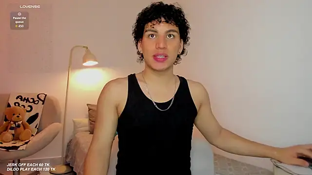 Curlblue online show from 11-04-25, 01:09