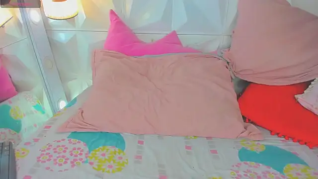 cute latinaxxx online show from 05-18-26, 01:28