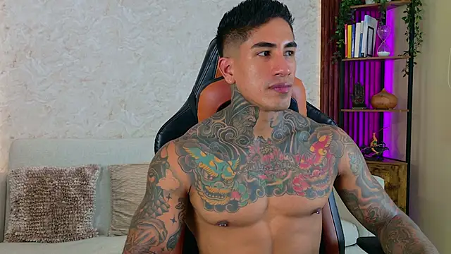 AdanReilly online show from 11-28-25, 02:06