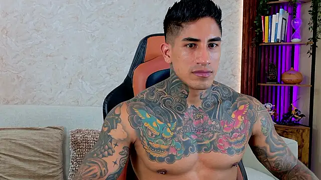 Snapshot of AdanReilly chatting on 03-04-26, 07:10 AdanReilly online show from 03-04-26, 07:10