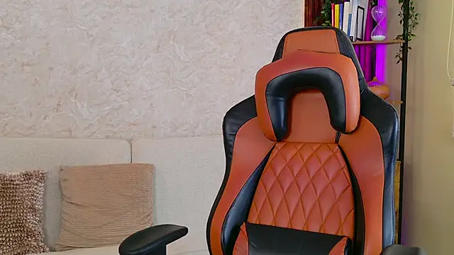 AdanReilly online show from 11-23-25, 03:00