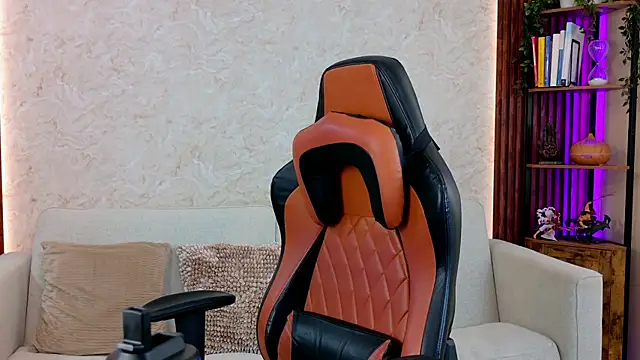 AdanReilly online show from 04-10-26, 09:00