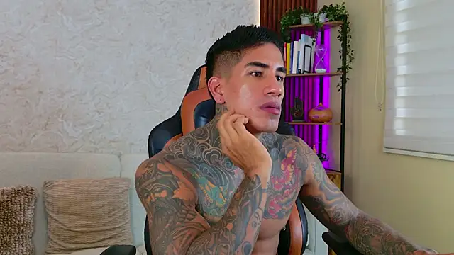 AdanReilly online show from 11-10-25, 12:10