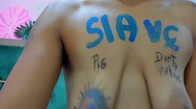 Snapshot of Hellen__4master chatting on 02-01-25, 12:15 Hellen 4master online show from 02-01-25, 12:15