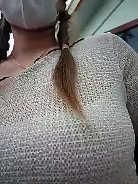 Snapshot of zizi_public chatting on 02-19-25, 03:17 zizi public online show from 02-19-25, 03:17