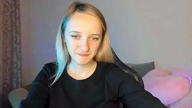 Snapshot of RouseReed chatting on 09-29-25, 06:31 RouseReed online show from 09-29-25, 06:31