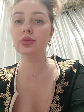 LadyLolyPop  online show from 06-05-26, 03:55
