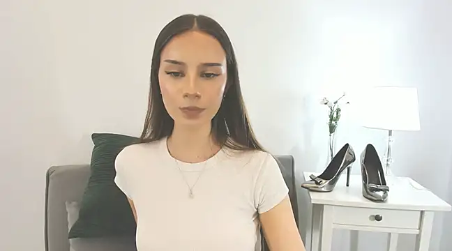 EmilyDarling online show from 02-19-25, 12:14