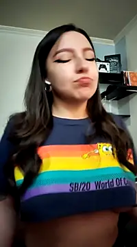 Snapshot of Paudelatorre chatting on 02-14-25, 08:59 Paudelatorre online show from 02-14-25, 08:59