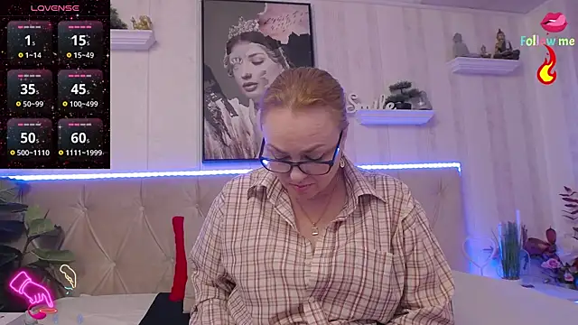 LadyJeen online show from 11-10-25, 04:56