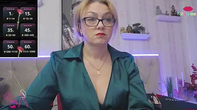 LadyJeen online show from 10-12-25, 03:13