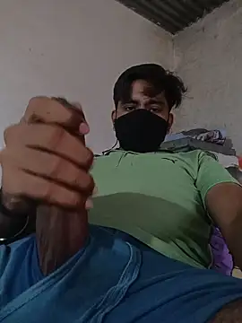 Snapshot of Pussy_lover_33 chatting on 10-30-25, 08:23 Pussy lover 33 online show from 10-30-25, 08:23