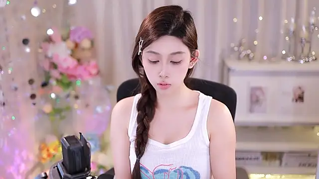 SleepArtist online show from 10-08-25, 01:23