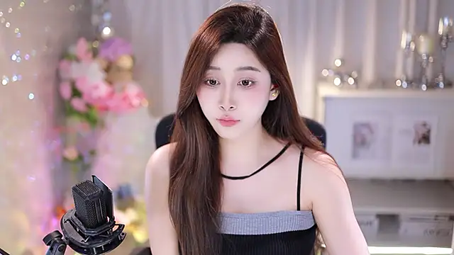 SleepArtist online show from 10-18-25, 01:02