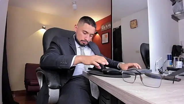 thesexlawyer1 online show from 04-09-26, 04:47