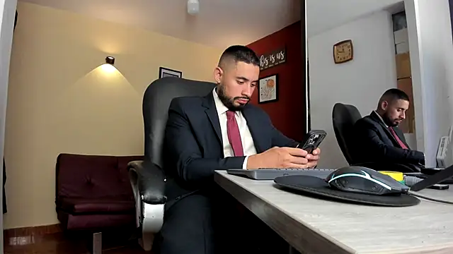 Snapshot of thesexlawyer1 chatting on 05-29-26, 05:13 thesexlawyer1 online show from 05-29-26, 05:13