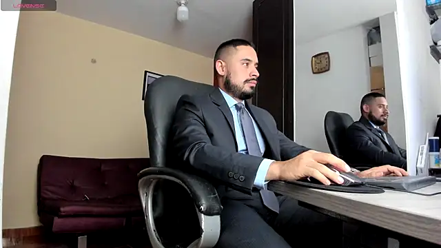 Snapshot of thesexlawyer1 chatting on 05-02-26, 03:01 thesexlawyer1 online show from 05-02-26, 03:01