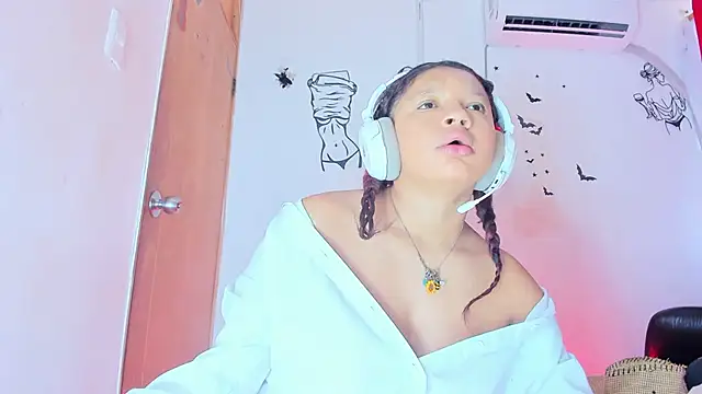 Emily Coper18 online show from 01-12-26, 01:29