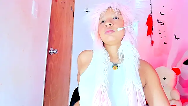 Emily Coper18 online show from 02-02-26, 05:56