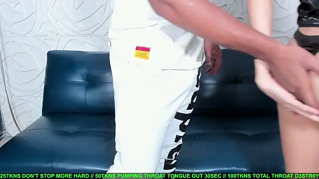 Snapshot of Sex_orgy01 chatting on 02-14-25, 07:23 Sex orgy01 online show from 02-14-25, 07:23