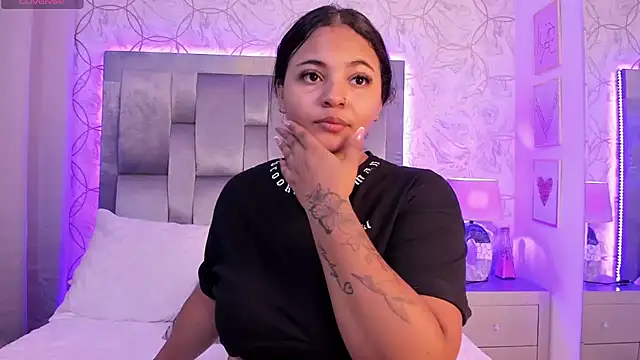 EmmaWeest online show from 12-04-24, 07:50