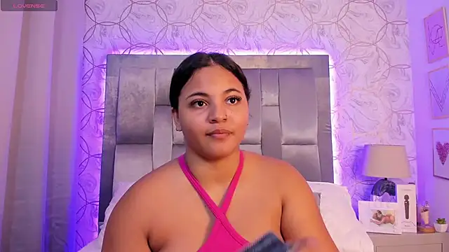 EmmaWeest online show from 12-11-24, 09:23