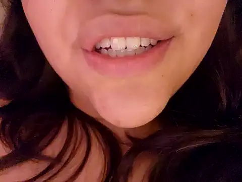 Blanquitaaa online show from 12-12-24, 05:04