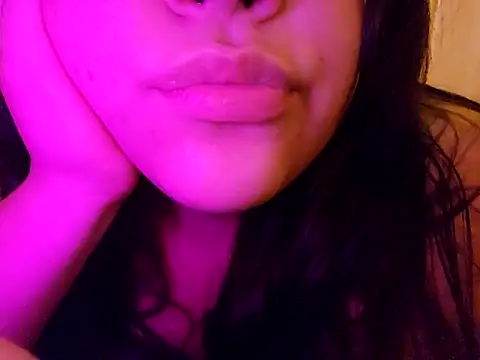 Blanquitaaa online show from 02-19-25, 04:44