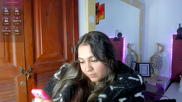 Snapshot of Abril_Gomez06 chatting on 01-09-26, 09:33 Abril Gomez06 online show from 01-09-26, 09:33