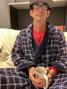 joeiandola online show from 12-04-25, 10:14