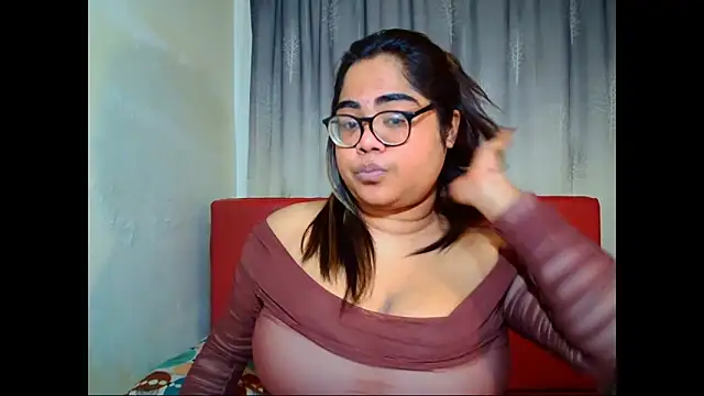 Snapshot of Indian_Lola00 chatting on 06-29-26, 05:12 Indian Lola00 online show from 06-29-26, 05:12