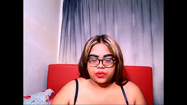 Snapshot of Indian_Lola00 chatting on 02-18-26, 06:26 Indian Lola00 online show from 02-18-26, 06:26