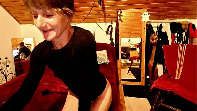 Hot Colettte online show from 11-22-25, 10:41