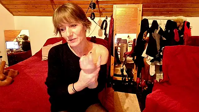 Hot Colettte online show from 01-06-26, 10:03