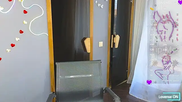 EmmyGreans online show from 03-07-25, 12:34