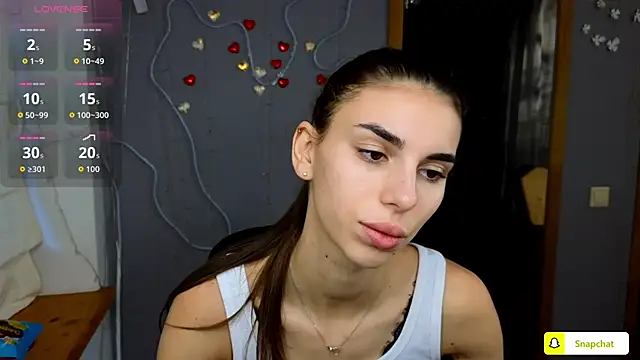 EmmyGreans online show from 10-04-25, 05:42